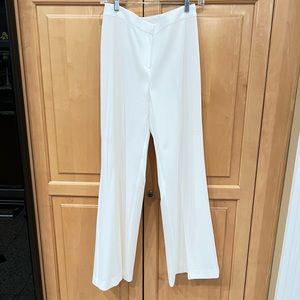 Woman St. John trouser pants slacks white size 6 pretty